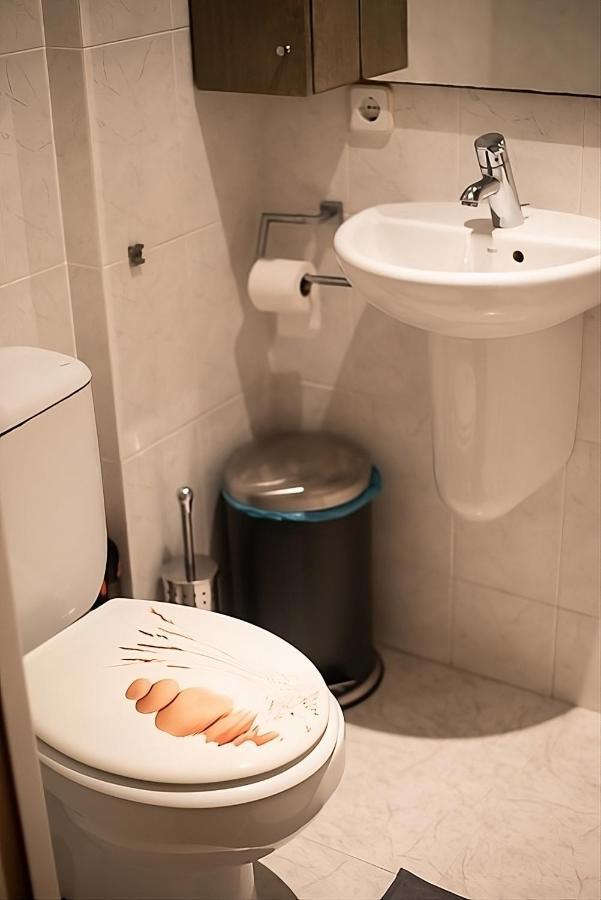 Traditional Rooms In Eixample バルセロナ エクステリア 写真